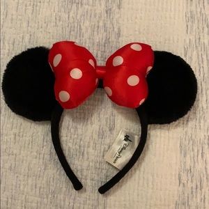Plush Minnie Mouse ears